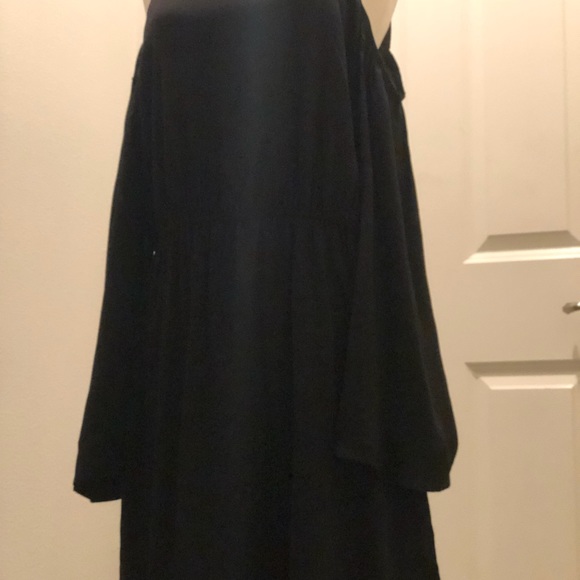 🆕JustFab Cold Shoulder Dress Size Large - Picture 2 of 4